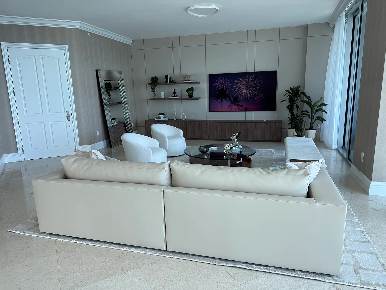 2 bed, 2136 sqft, $22,000 — Photo 2