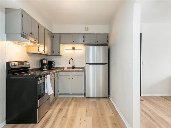 3rd image of 4444 N Division St #101