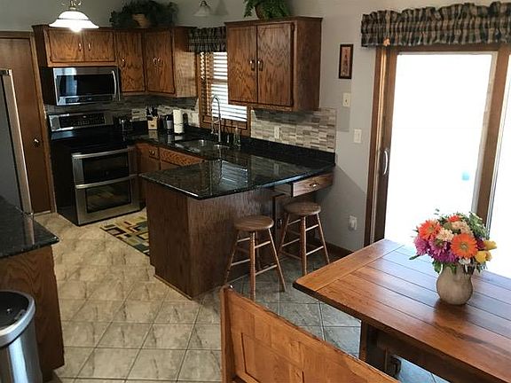 5th image of 4112 W McGinnis Dr