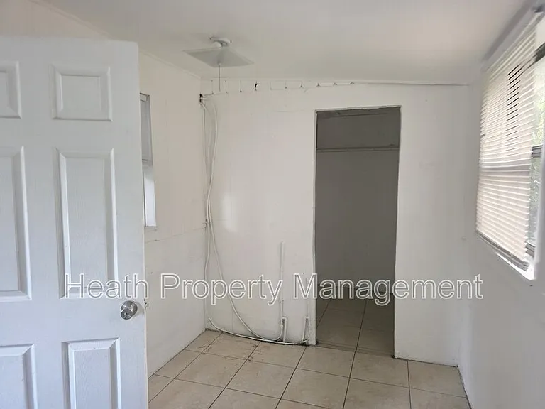 504 6th Ave NW — Photo 11