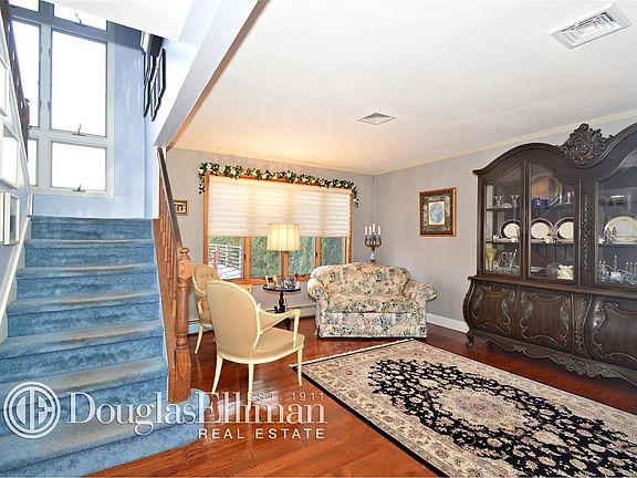 3rd image of 39 Acacia Dr