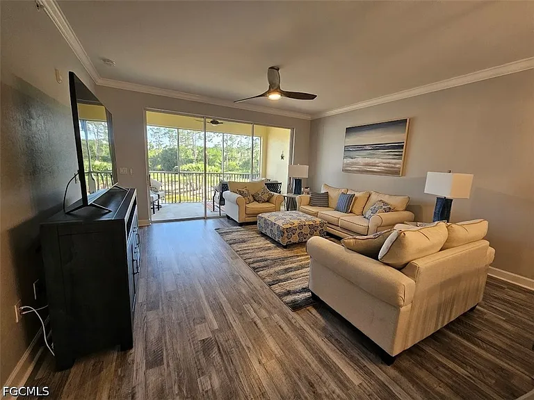 10700 Ravenna Way #204 — Photo 1