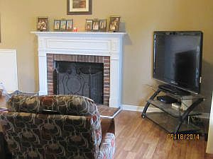 4th image of 825 Summerdale Dr
