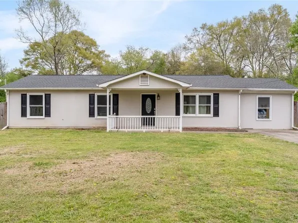 228 Morningside Dr, Hiram, GA 30141