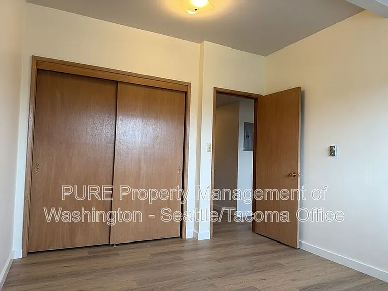 6609 SW Admiral Way — Photo 12