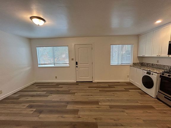 2nd image of 2531 Elwood Ave #3A