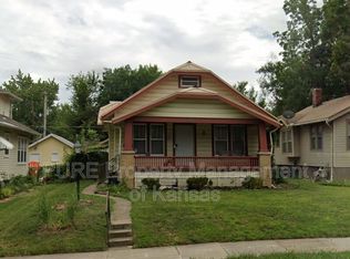 2219 SW Huntoon St, Topeka, KS 66604