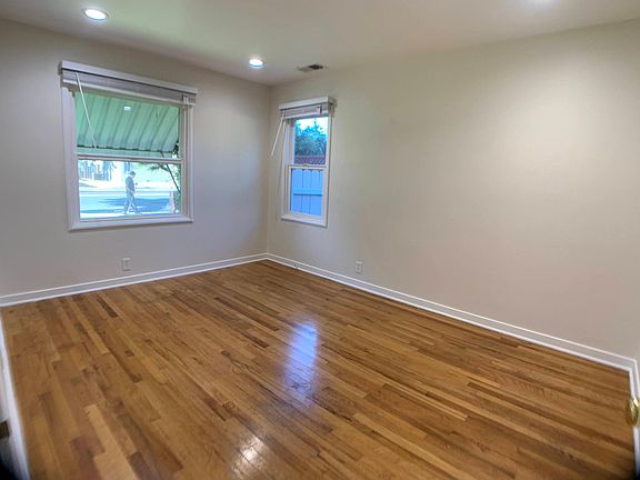 4th image of 2293 Benton St