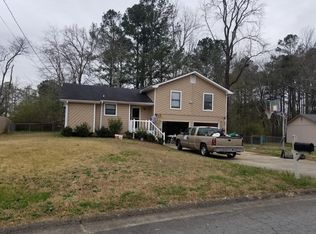 3140 Palomino Dr, Powder Springs, GA 30127