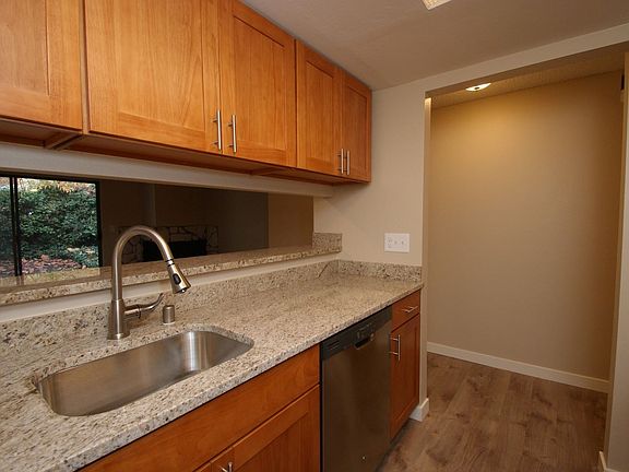 4th image of 1710 NE 145th St APT 1