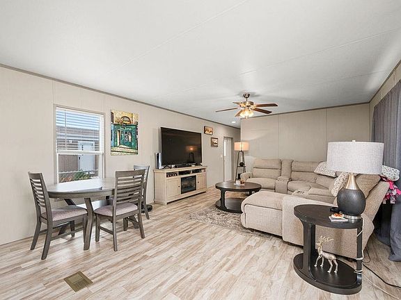 4th image of 271 Clements Way