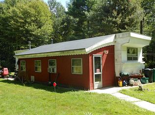 1228 Chopmist Hill Rd, Scituate, RI 02857