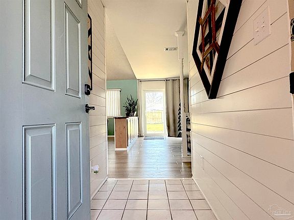 3rd image of 3585 Riddick Dr