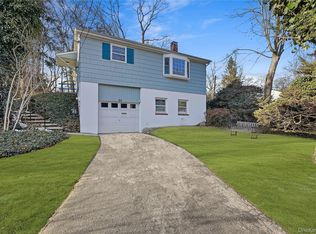 32 Sherwood Drive, Larchmont, NY 10538