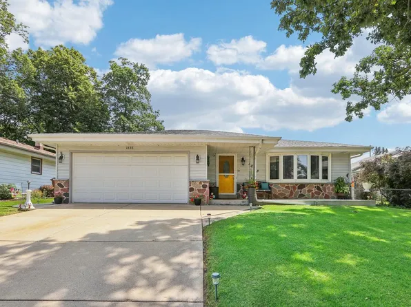 1833 Mackinac AVENUE, South Milwaukee, WI 53172