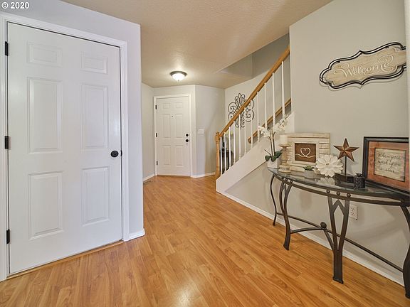 4th image of 5124 NE 75th Ave