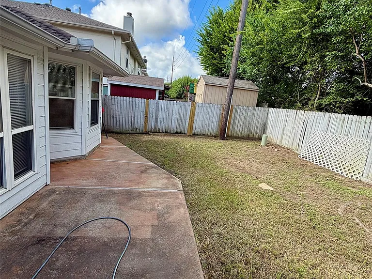 3715 Lindenfield Dr — Photo 43
