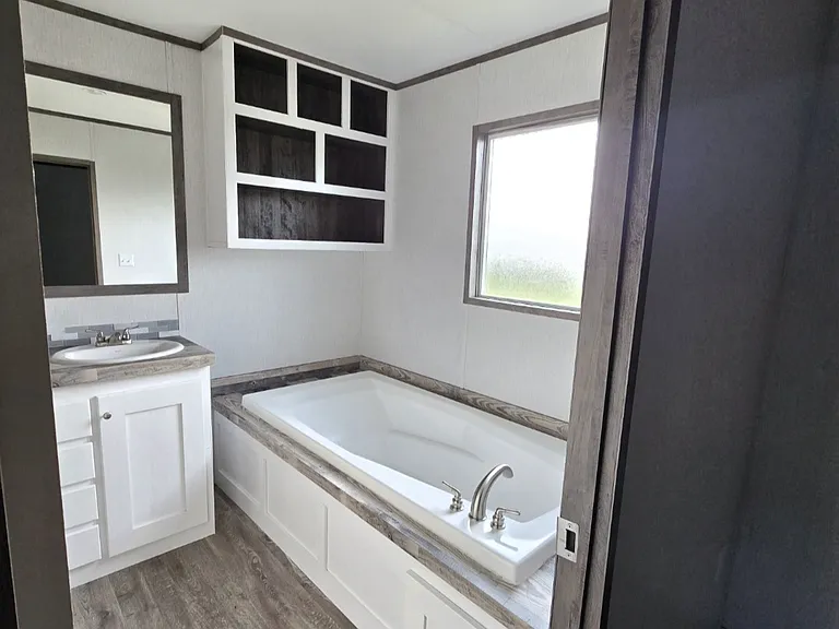211 FM 2547 — Photo 13