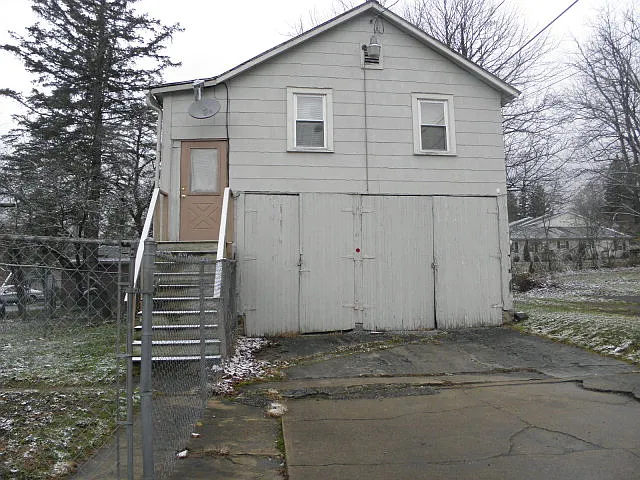 314 College Ave photo 1