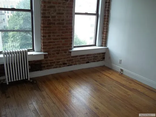 Rented by Magnum Realty Holdings, LLC | media 29