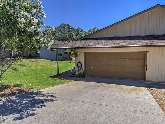 3rd image of 23238-40 Lone Pine Dr