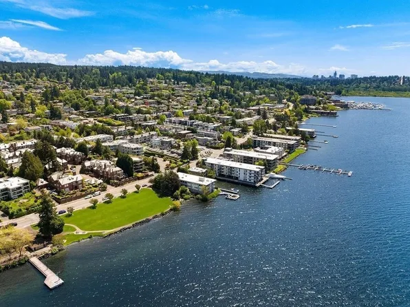 6401 Lake Washington Blvd NE APT 203, Kirkland, WA 98033