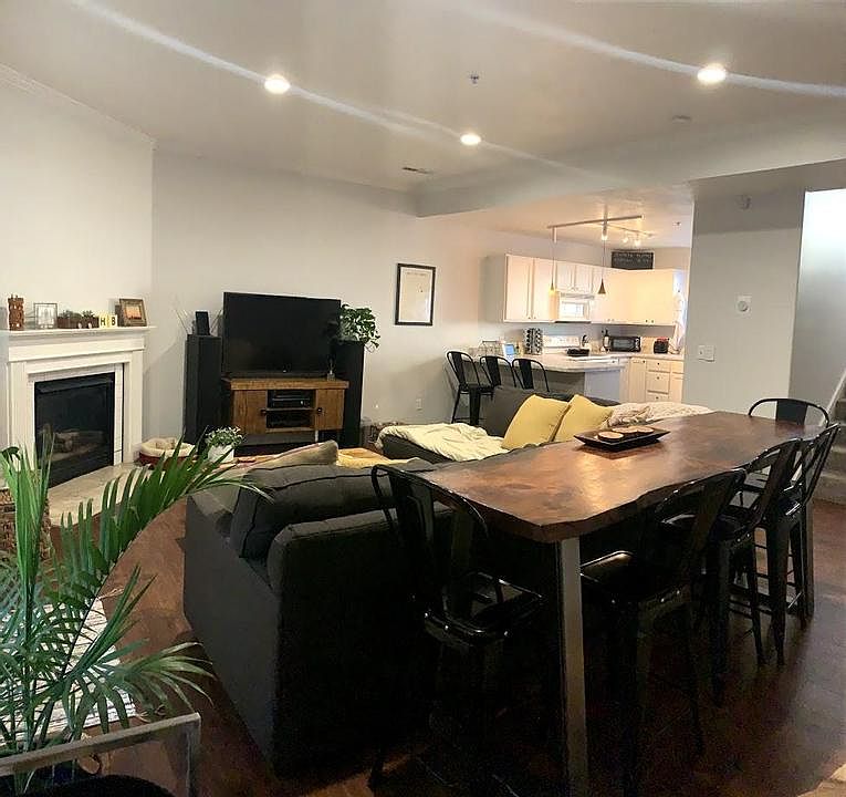 1st image of 379 E 600 S APT 14
