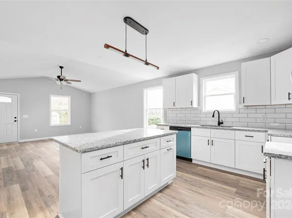 138 Princess Ave, Concord, NC 28025