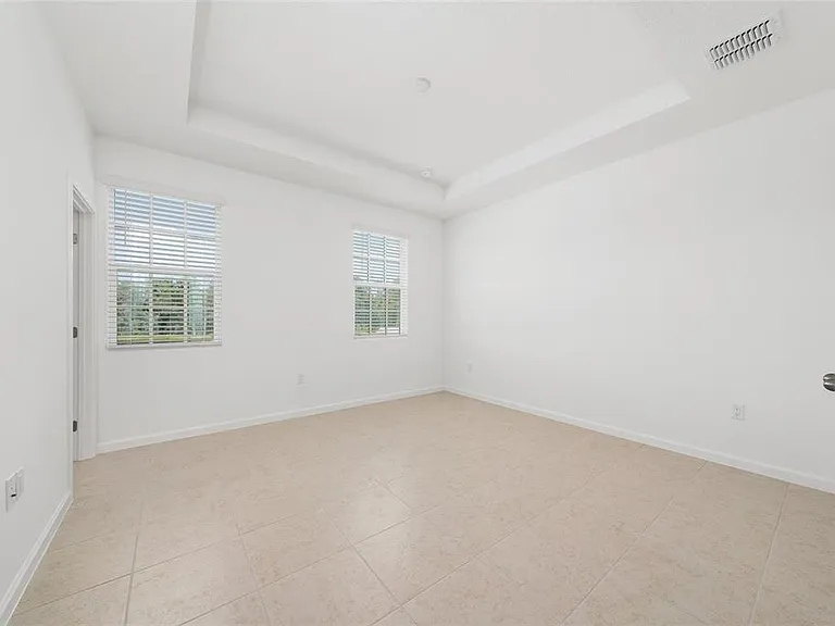 2420 Celebration Blvd — Photo 14