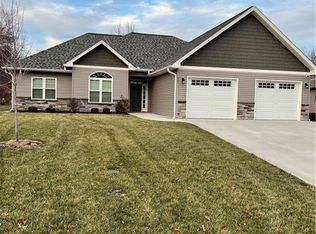 901 Hutton Valley Rd, Clinton, MO 64735