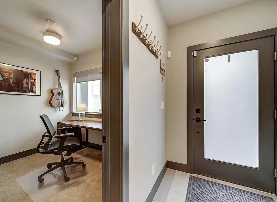 3 bed, 1586 sqft, $3,200 — Photo 2