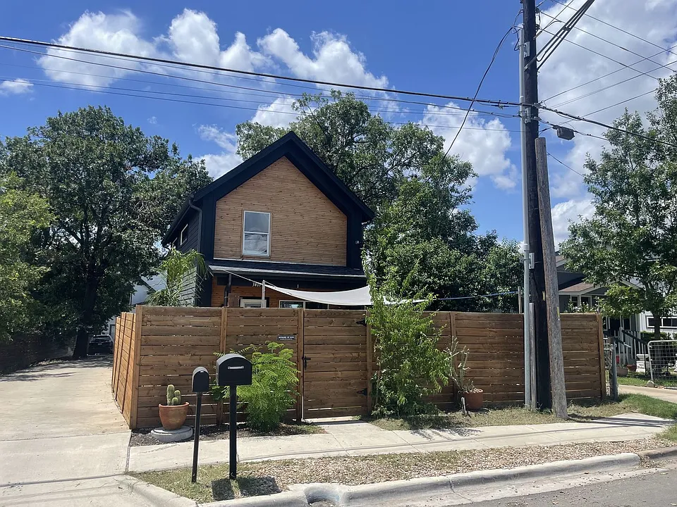 3409 Pennsylvania Ave #1