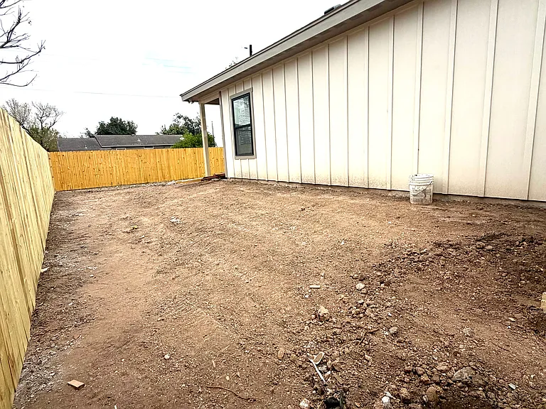 802 W Butler St — Photo 9