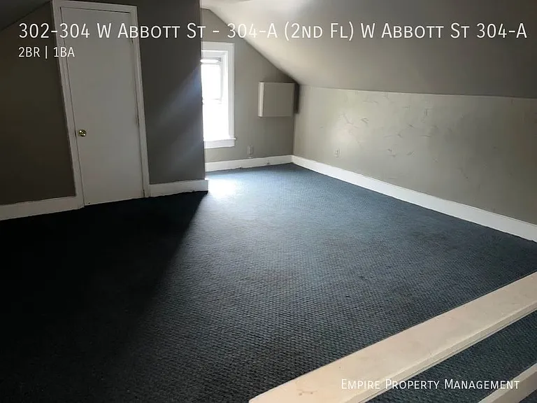 302-304 W Abbott St #304-A — Photo 8