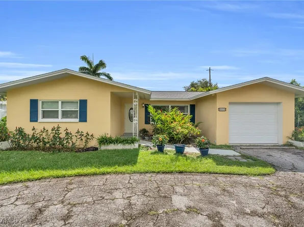 800 Entrada Dr N, Fort Myers, FL 33919