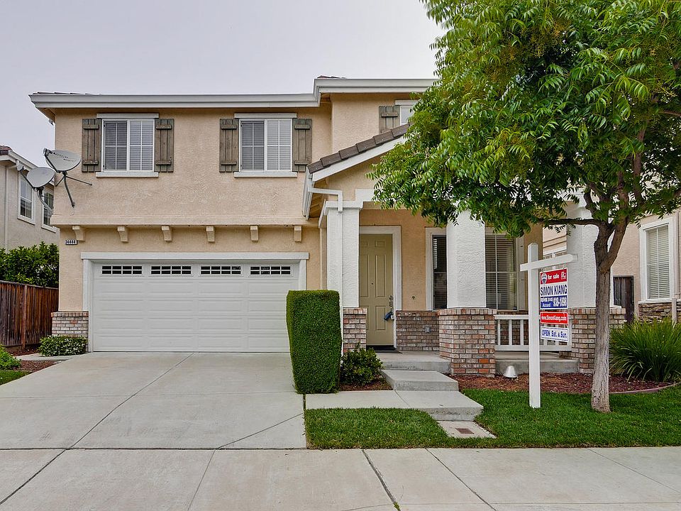1st image of 34444 Torrey Pine Ln