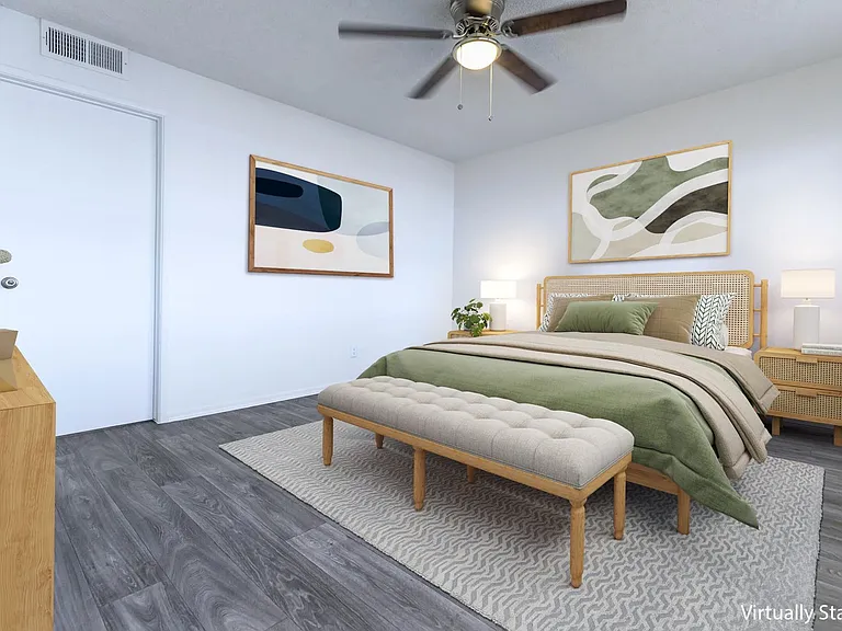 Palisade Park Aparments — Photo 30