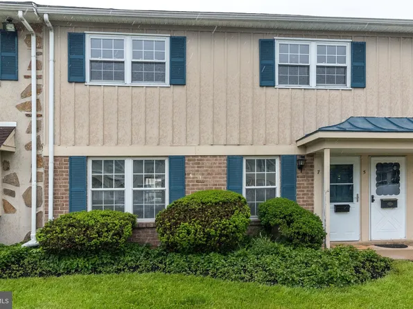 7 Kearney Dr, North Wales, PA 19454