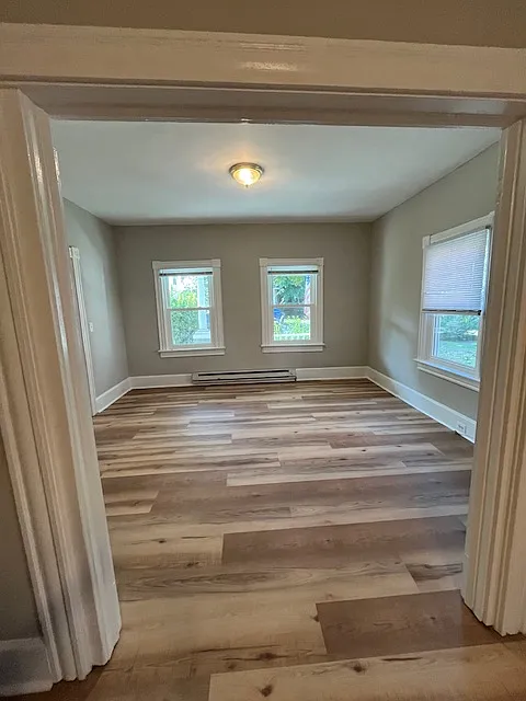 1 bed, 950 sqft, $1,700 — Photo 4