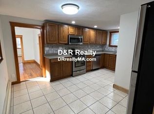 10 Oliver St #1, Somerville, MA 02145