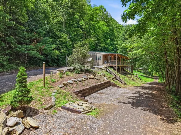 4180 Three Top Road, Todd, NC 28684