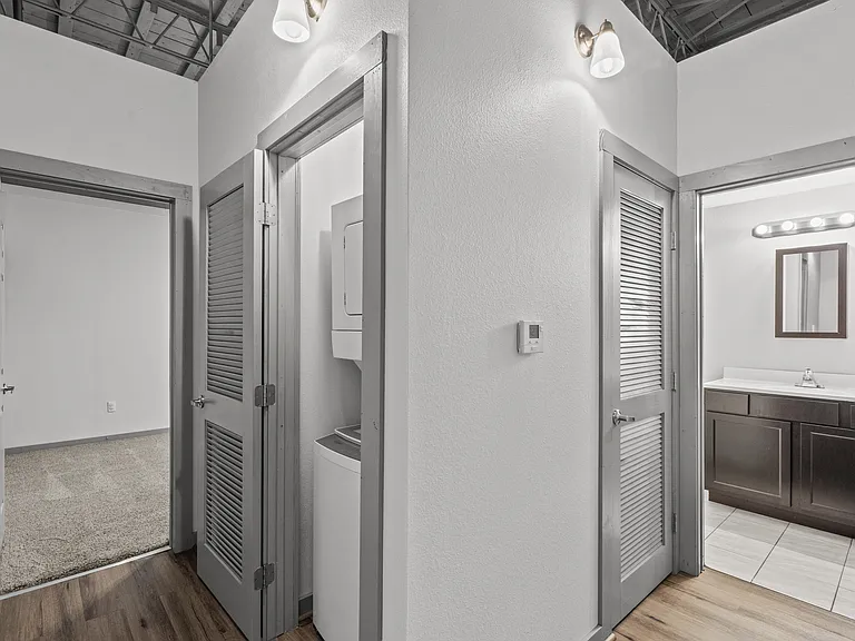The Lofts — Photo 4