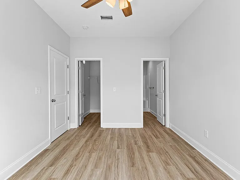234 Lenox Cir — Photo 10