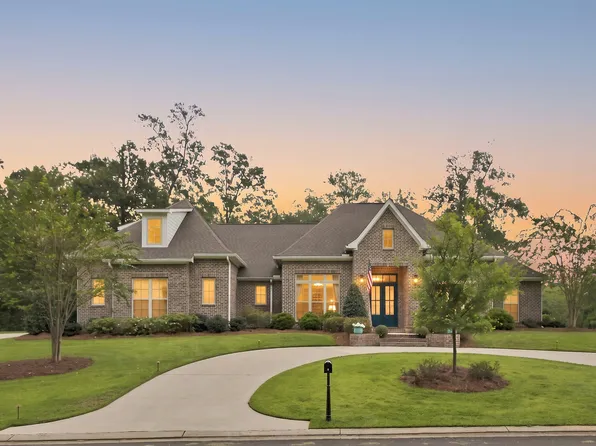 8 Brookhollow Blvd, Hattiesburg, MS 39402
