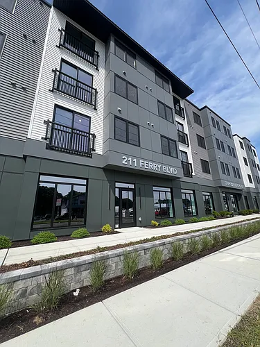211 Ferry Blvd Photo 1
