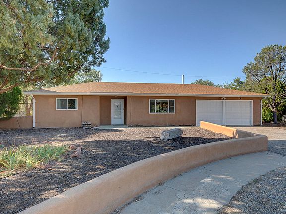5th image of 5618 Essex Dr NW