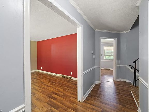 5th image of 430 Flyntvalley Dr
