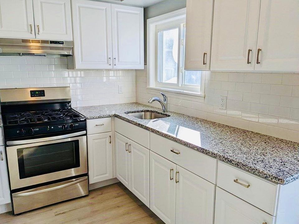 2nd image of 310 E Main St #1