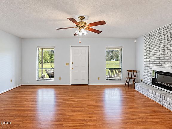 3rd image of 12835 Farm Rd
