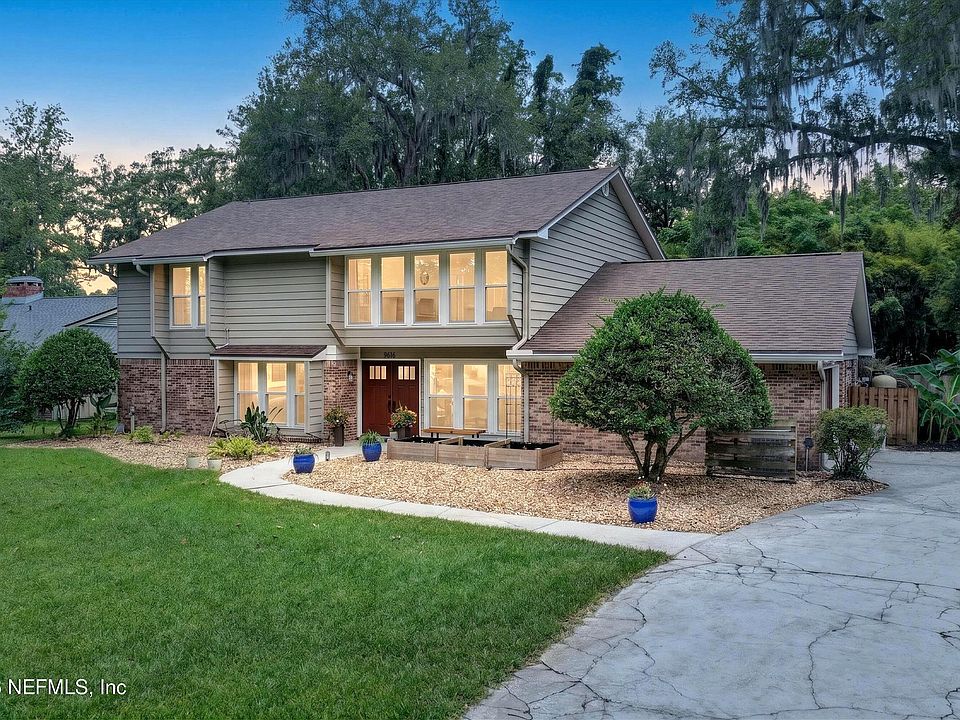 1st image of 9616 BEAUCLERC BLUFF Road